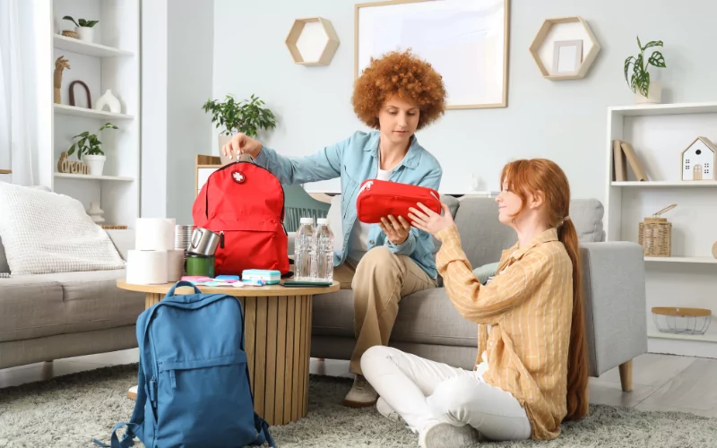 La Trousse à Pharmacie de voyage pour les vacances trousse de secours